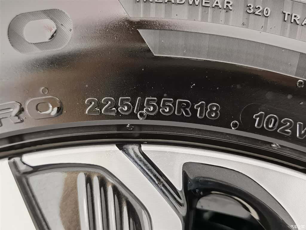 Buick GL8, 2025 24