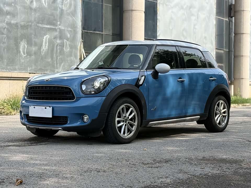 MINI COUNTRYMAN