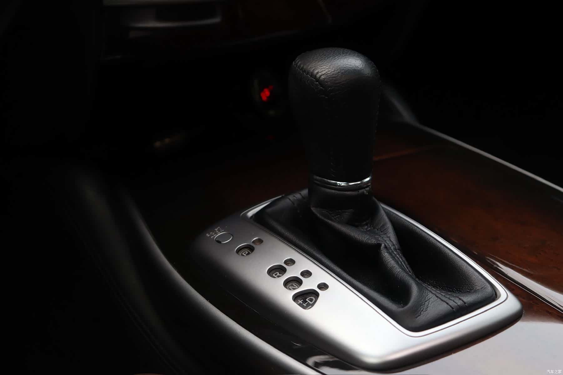 Infiniti JX35, 2013 20