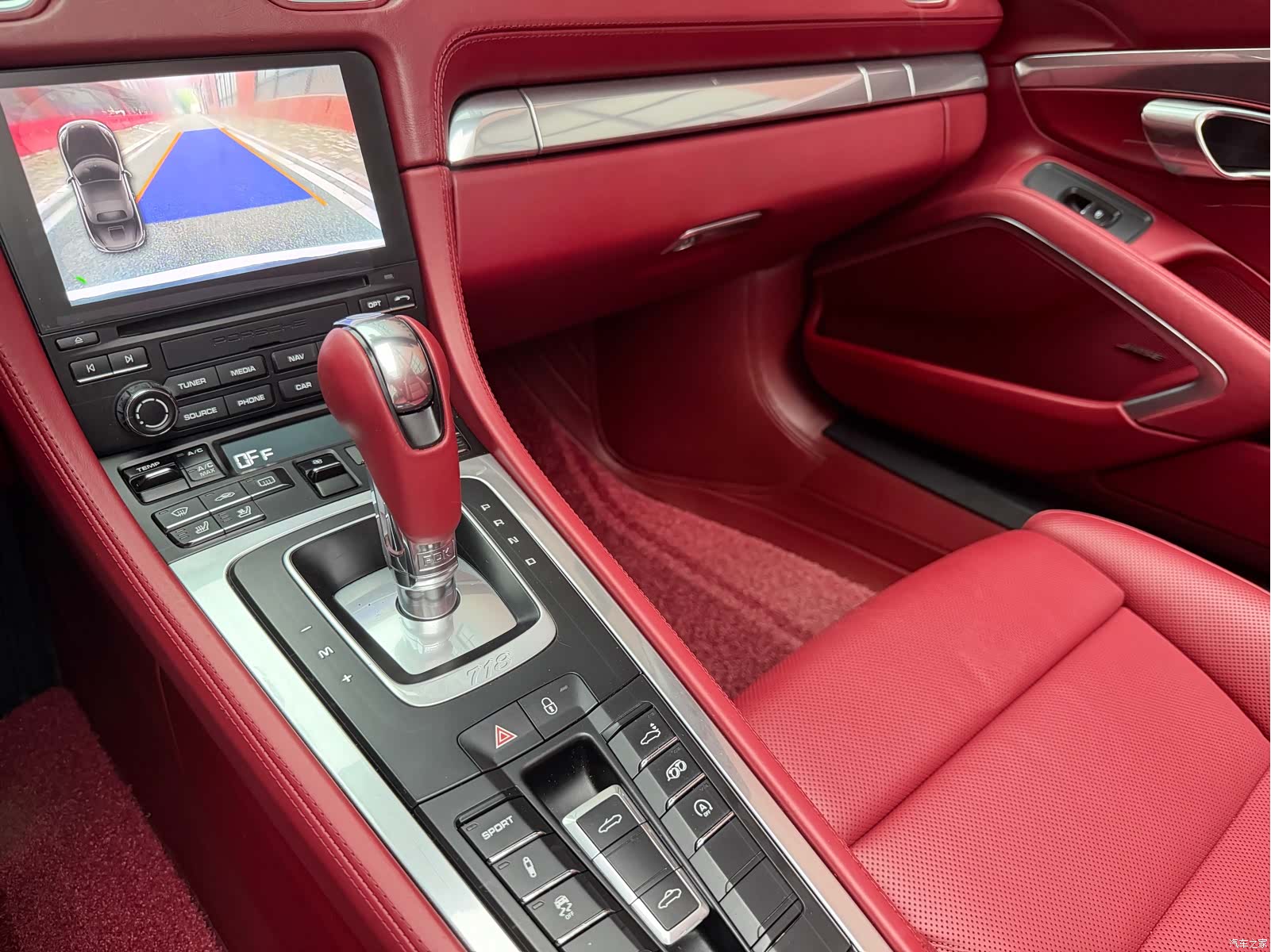 Porsche Boxster, 2019 все фото