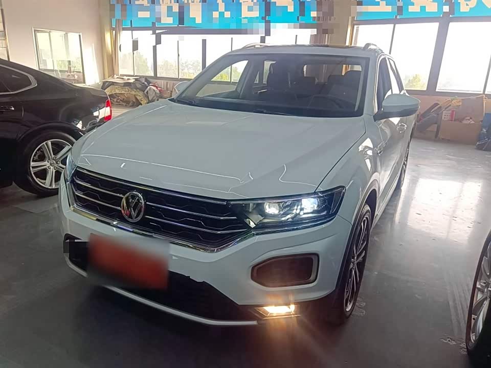 Volkswagen T-ROC exploring Songs