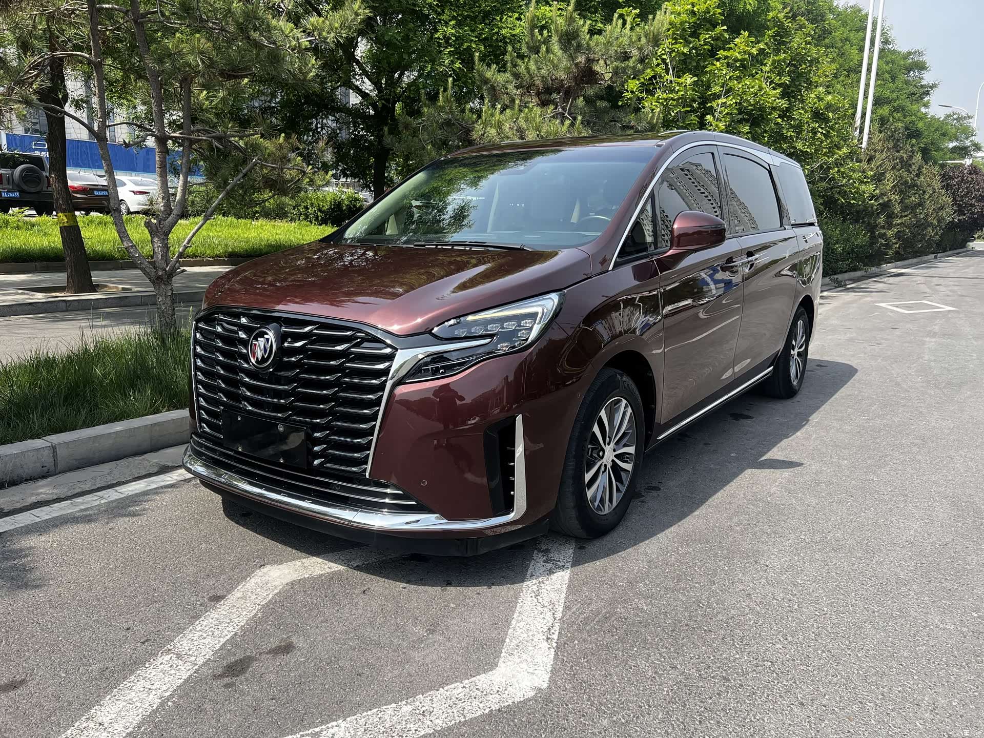 Buick GL8, 2023 1