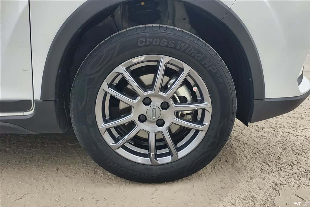 Geely X3, 2022 6