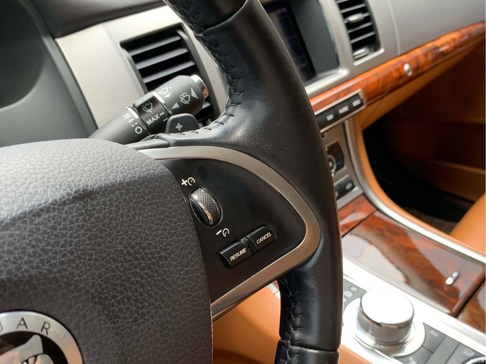 Jaguar XF, 2013 24