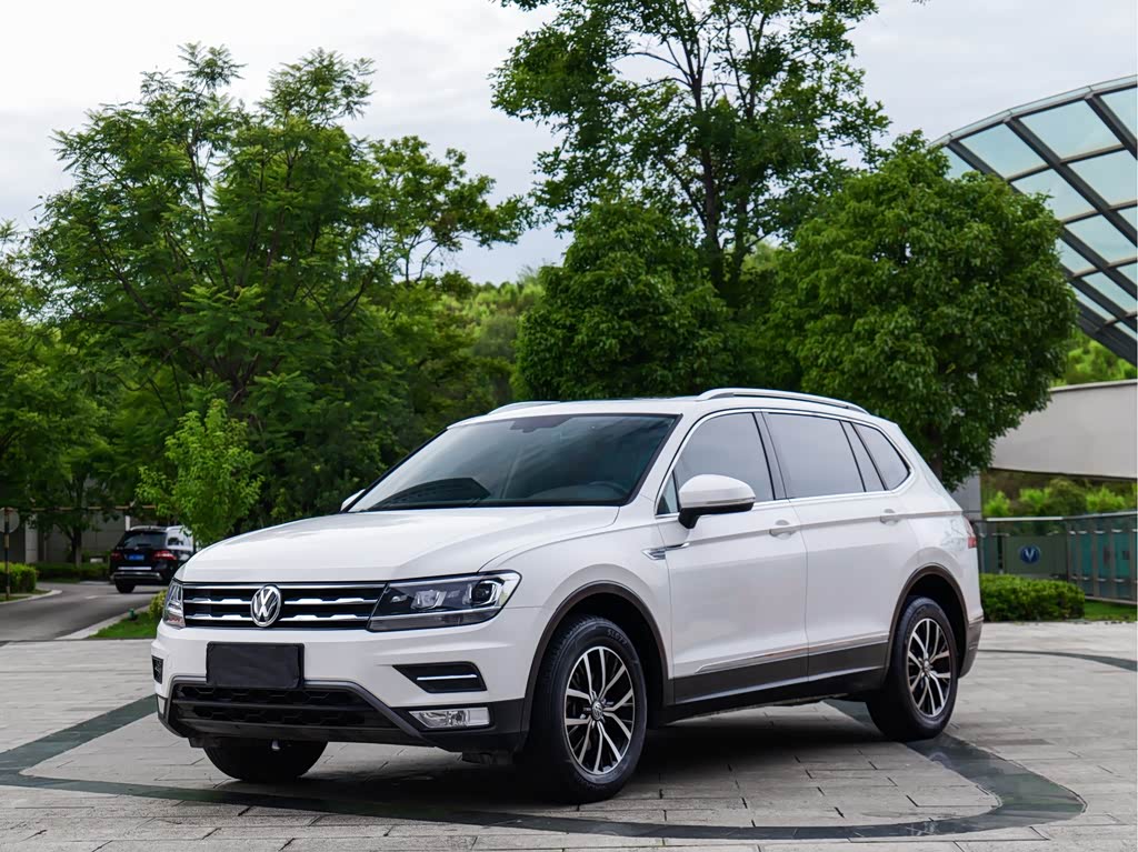 Volkswagen Tiguan L