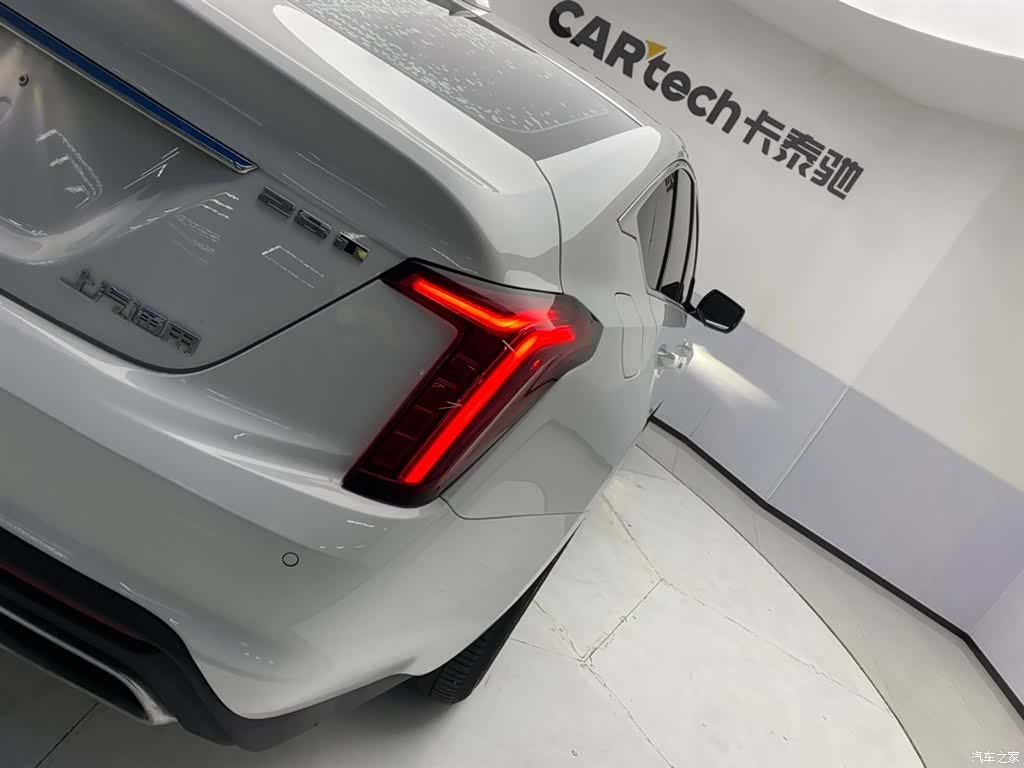 Cadillac CT5, 2021 10