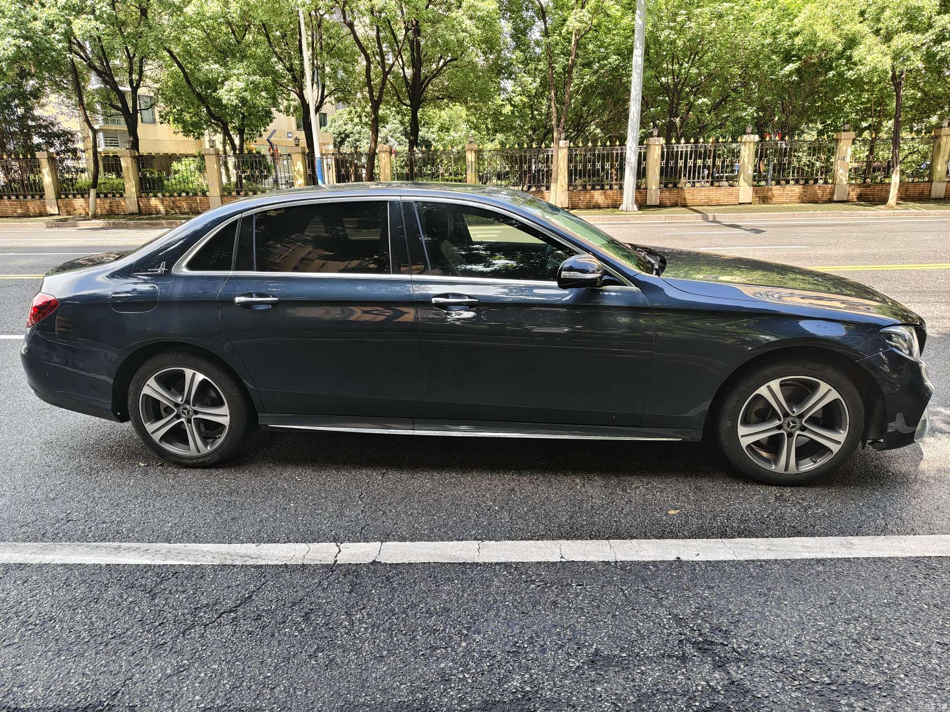 Mercedes-Benz E-Class, 2019 4
