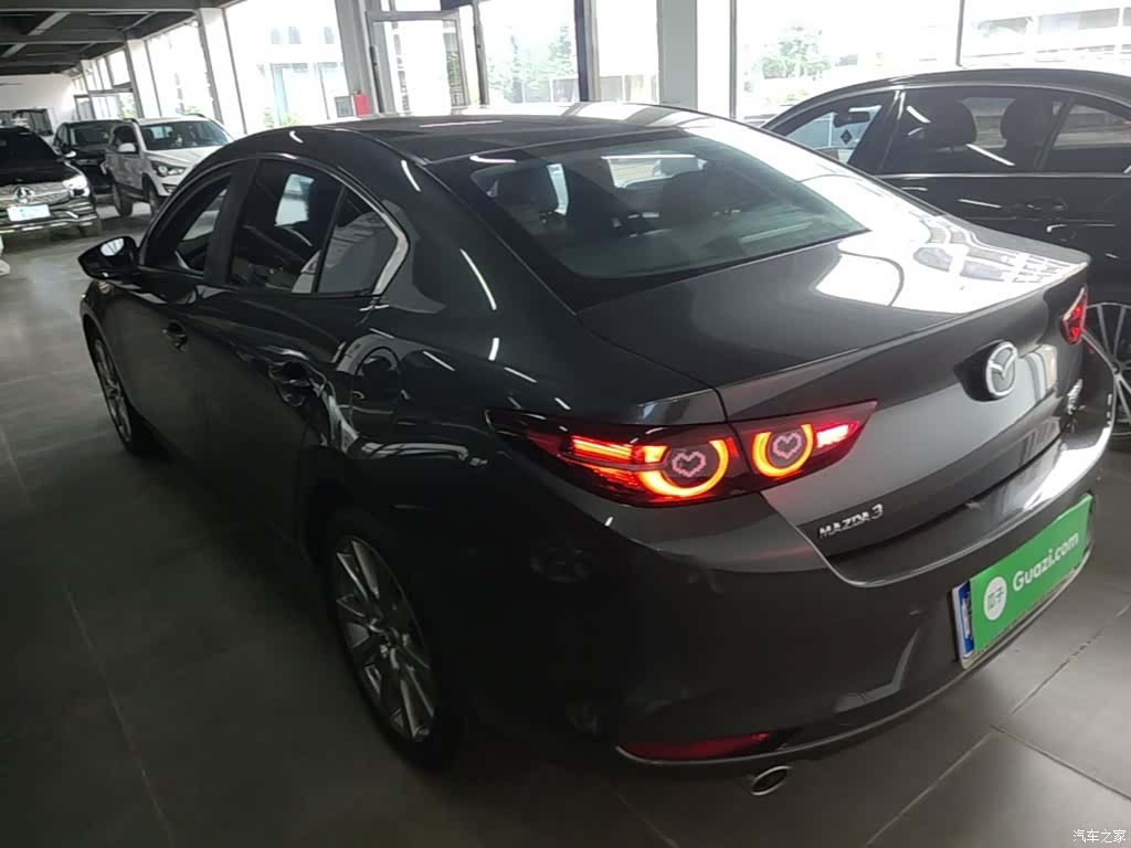 Mazda Mazda3, 2022 все фото