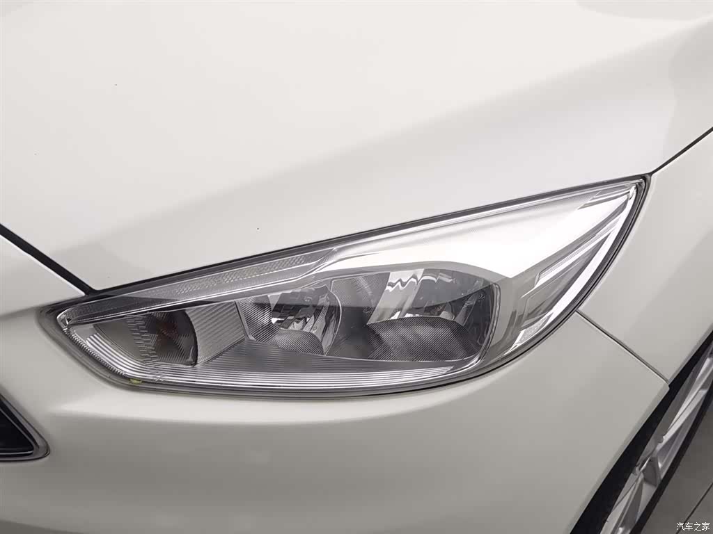 Ford Focus, 2018 7