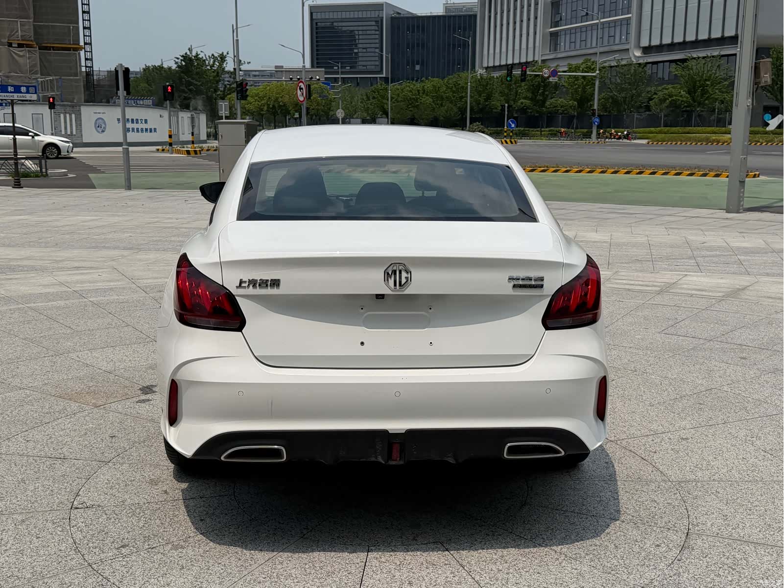 MG MG5, 2021 17