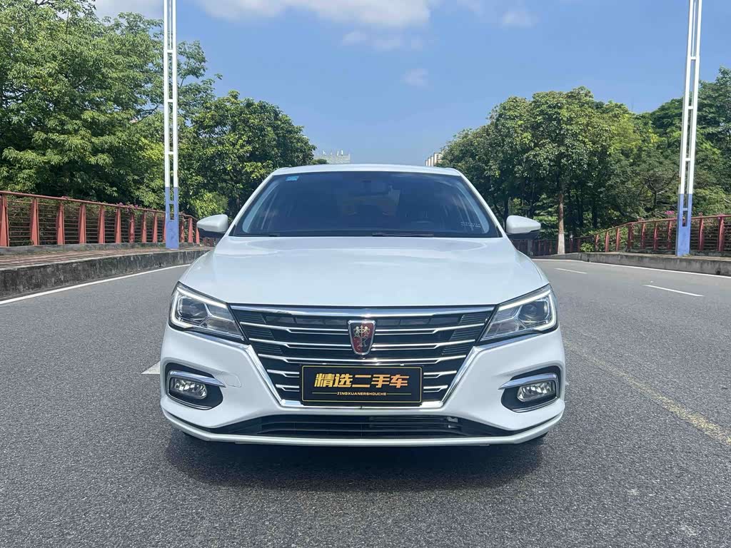 Roewe i5