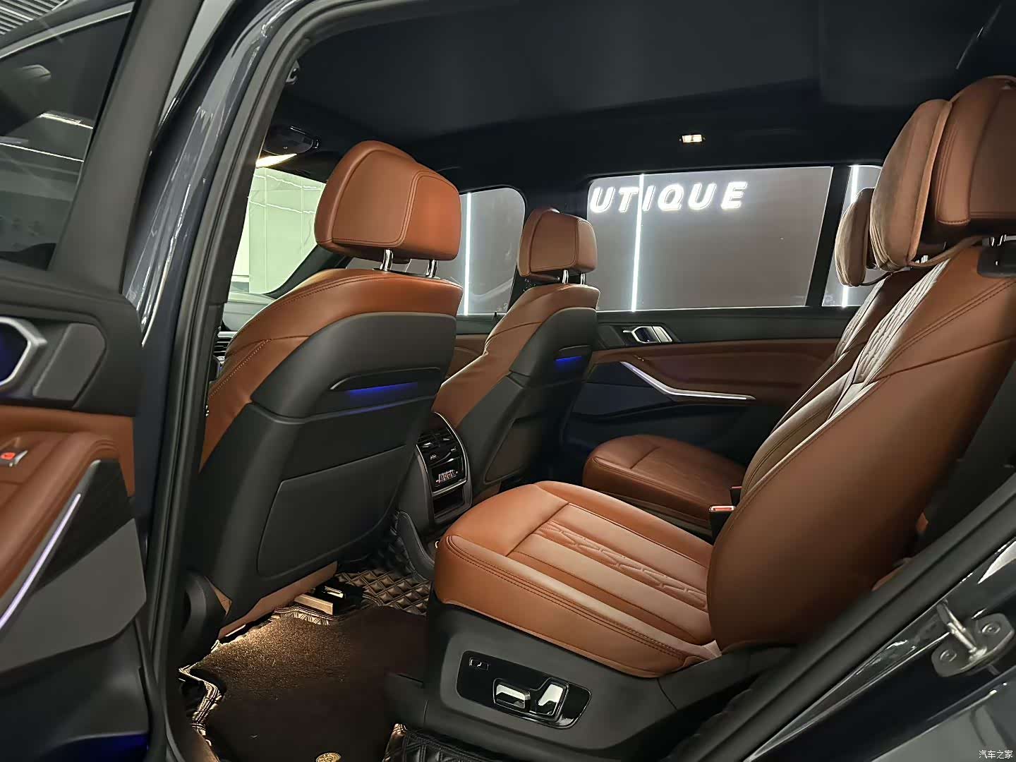 BMW X7, 2021 все фото