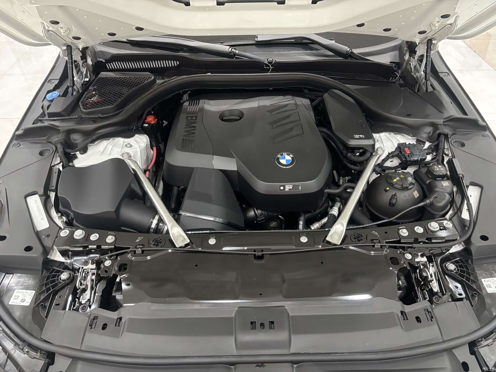 BMW 5 Series, 2024 29