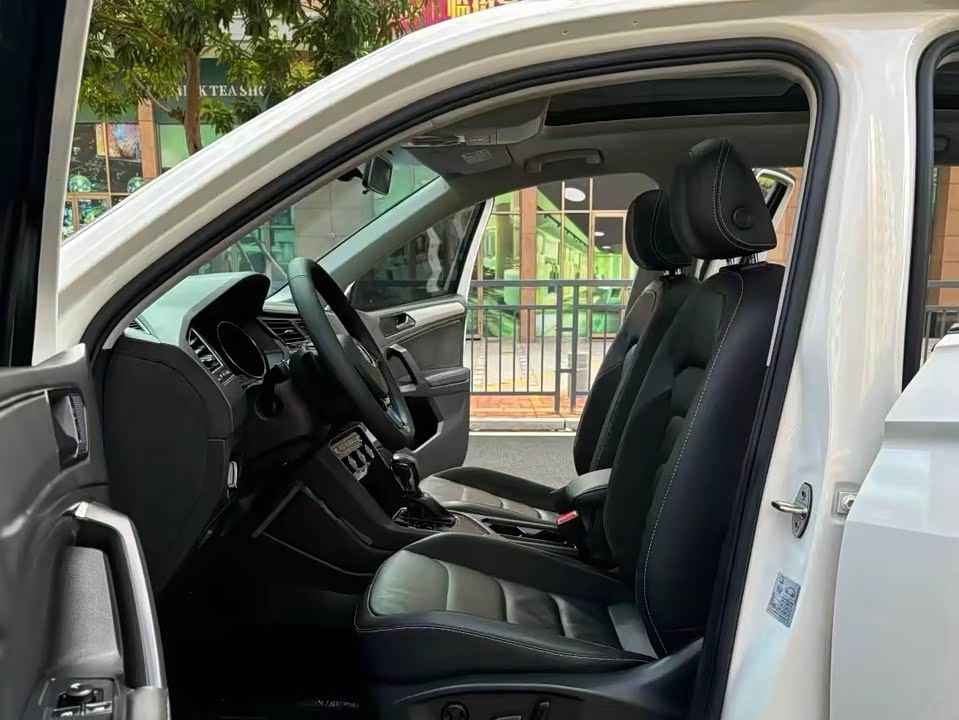 Volkswagen Tiguan L Volkswagen Tiguan L