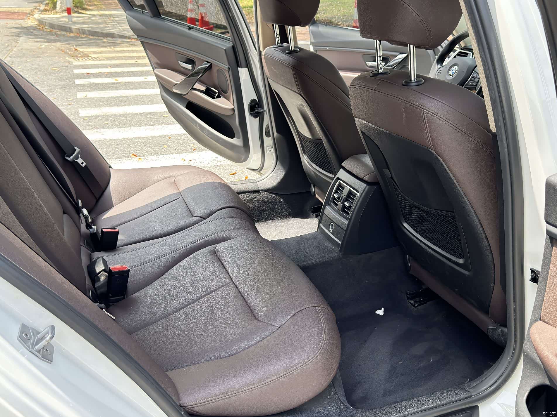BMW 3 Series, 2018 11