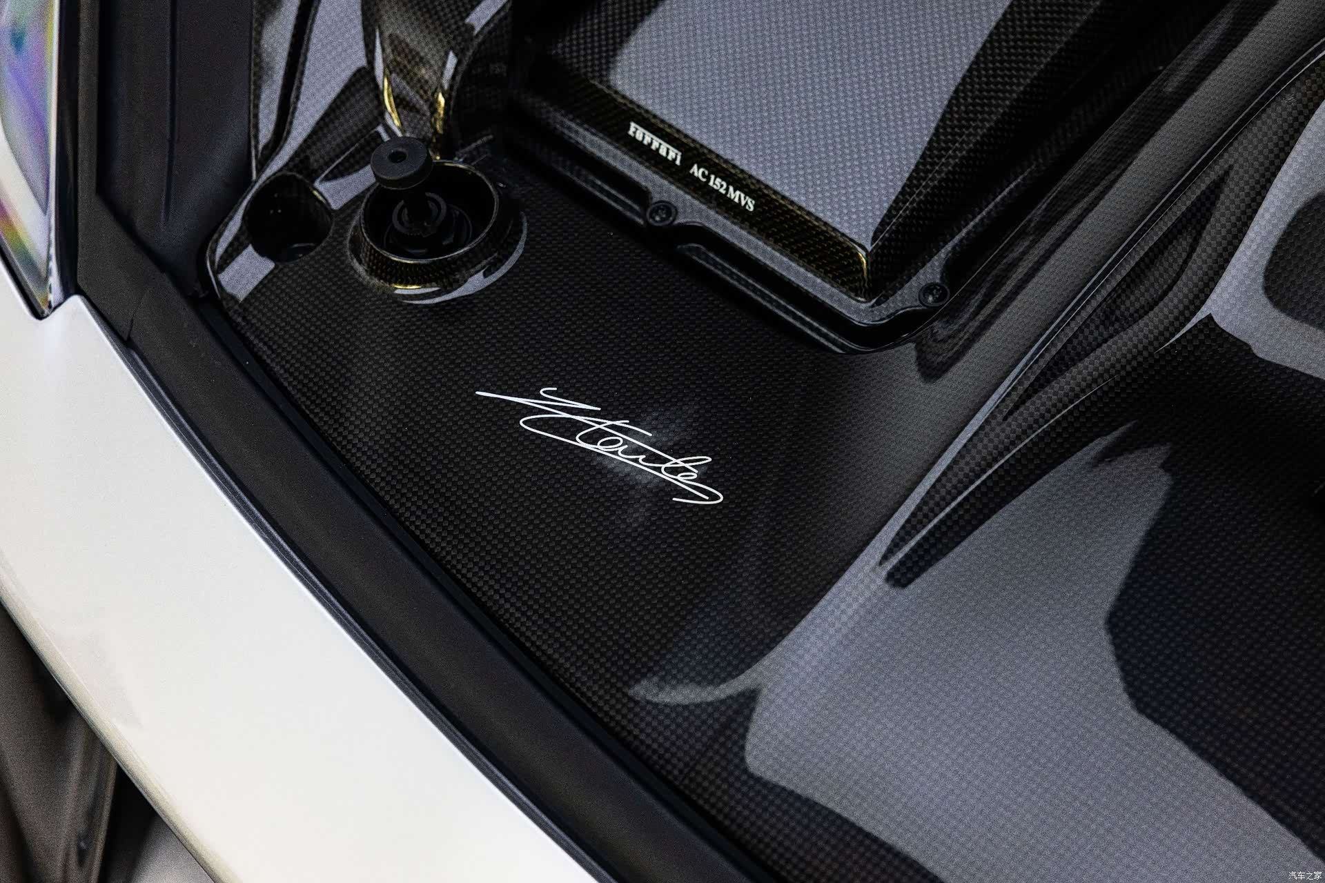 Ferrari 812, 2024 8