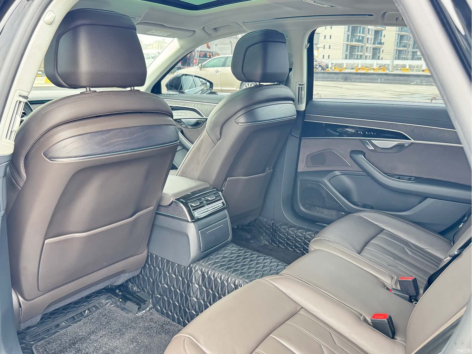 Audi A8L, 2023 8
