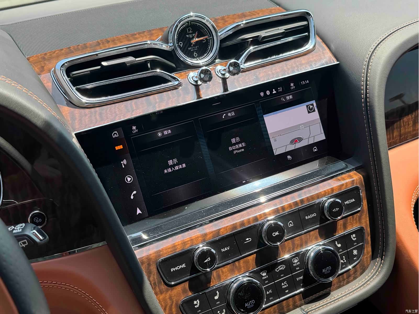 Bentley Bentayga, 2022 24