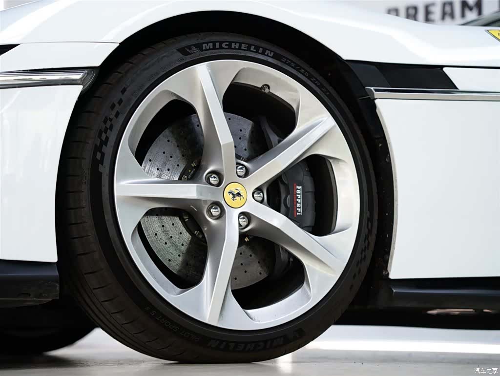 Ferrari 12Cilindri, 2026 22