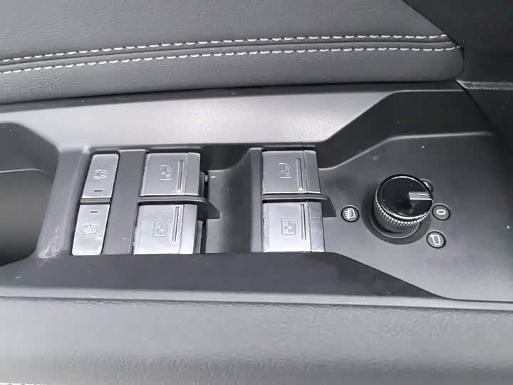 Audi Q4 e-tron 2023 40 e-tron chuang xing ban