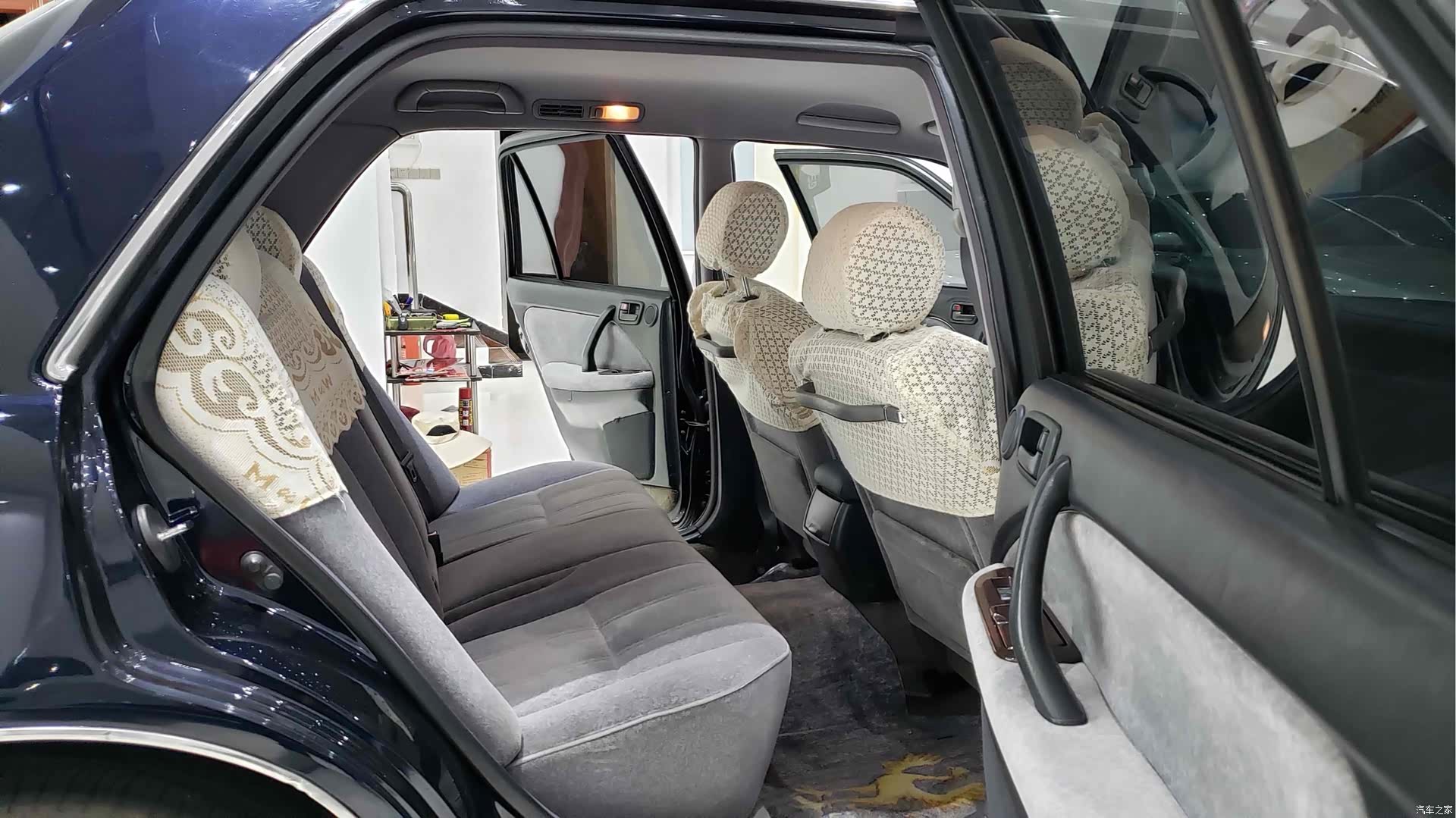 Toyota Crown, 2016 9