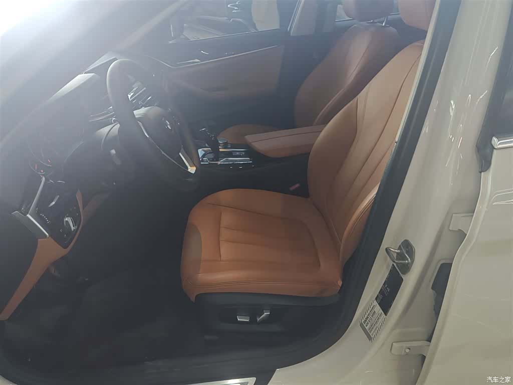 BMW 5 Series, 2017 11