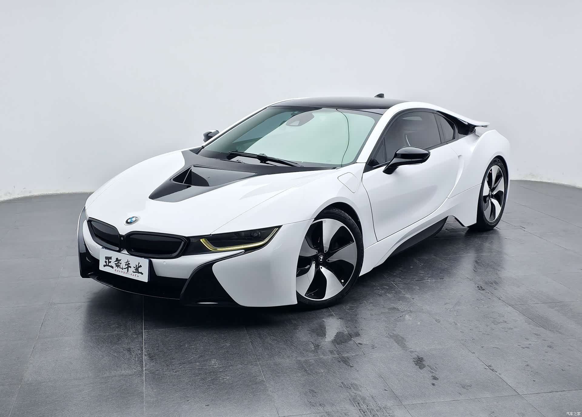 BMW i8, 2017 1