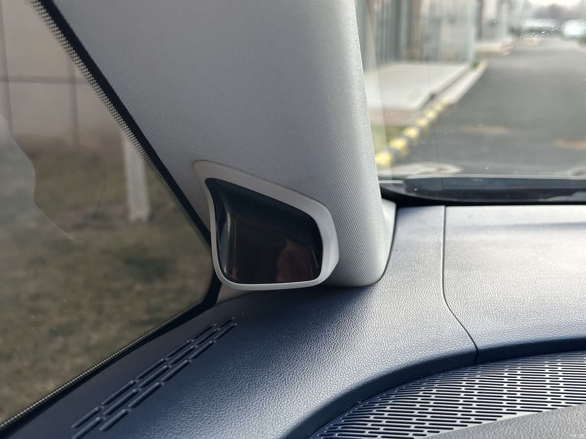 Maxus G90, 2022 11