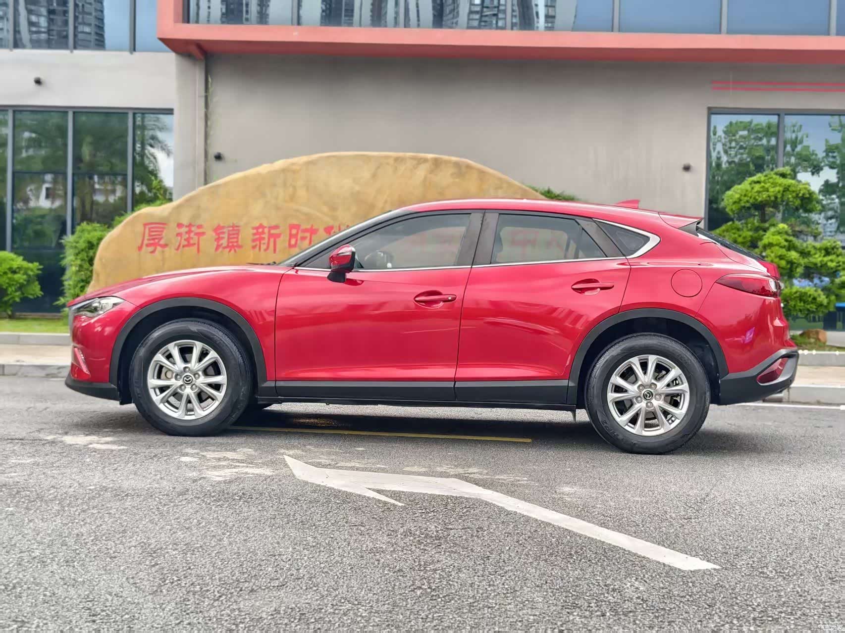 Mazda CX-4, 2018 все фото