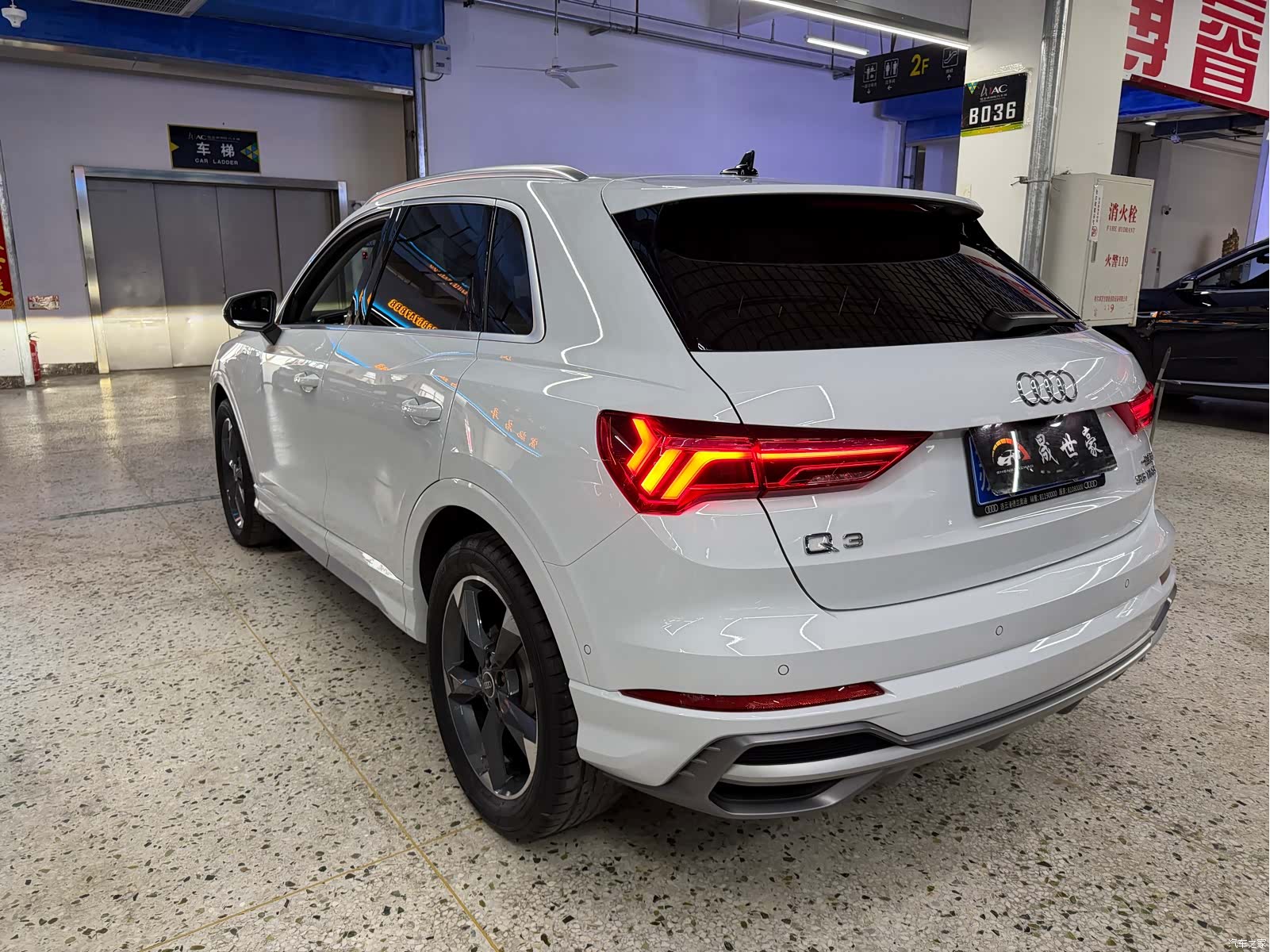 Audi Q3, 2022 4