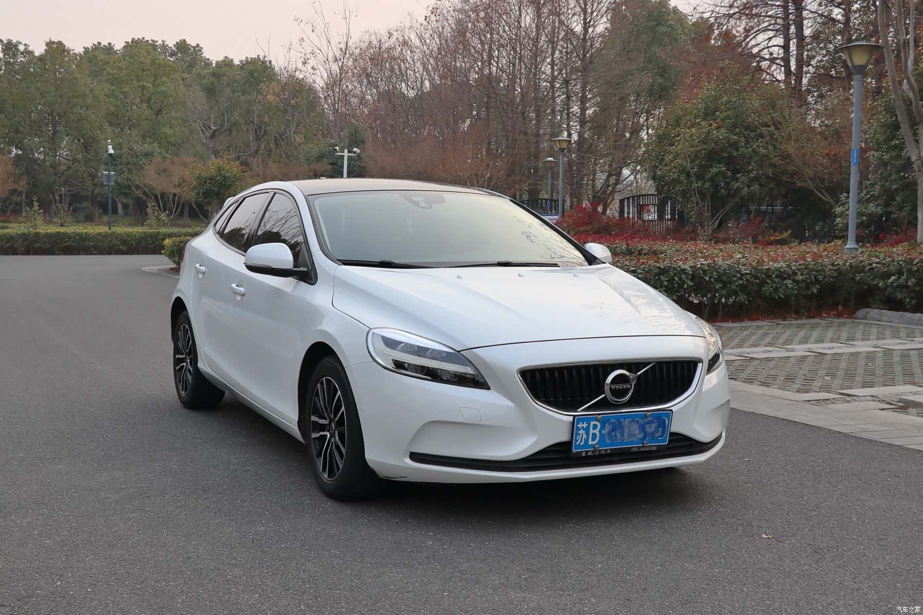 Volvo V40, 2018 все фото