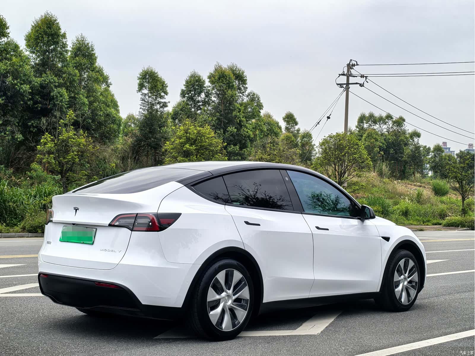 Tesla Model Y, 2022 6
