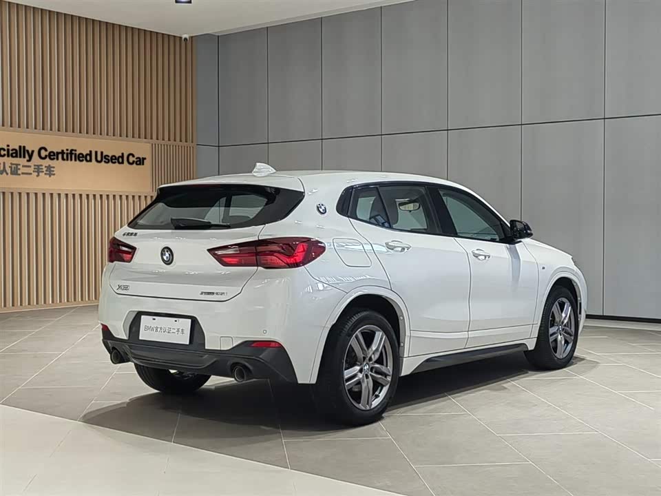 BMW X2