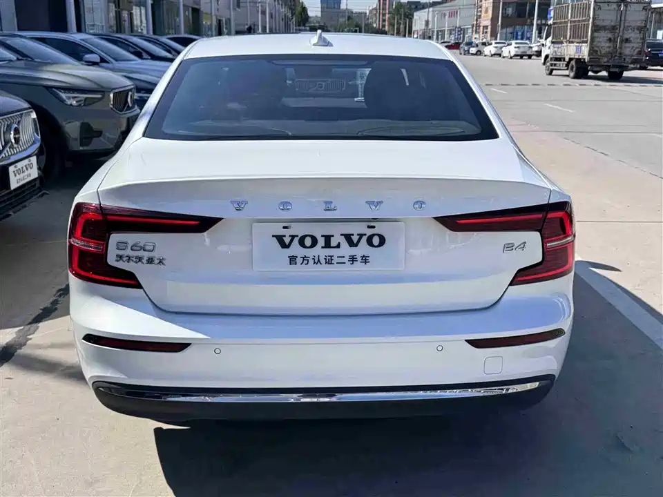 Volvo S60