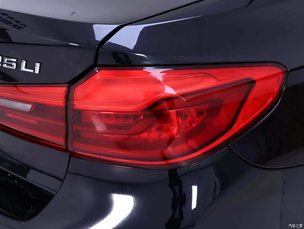 BMW 5 Series, 2020 9