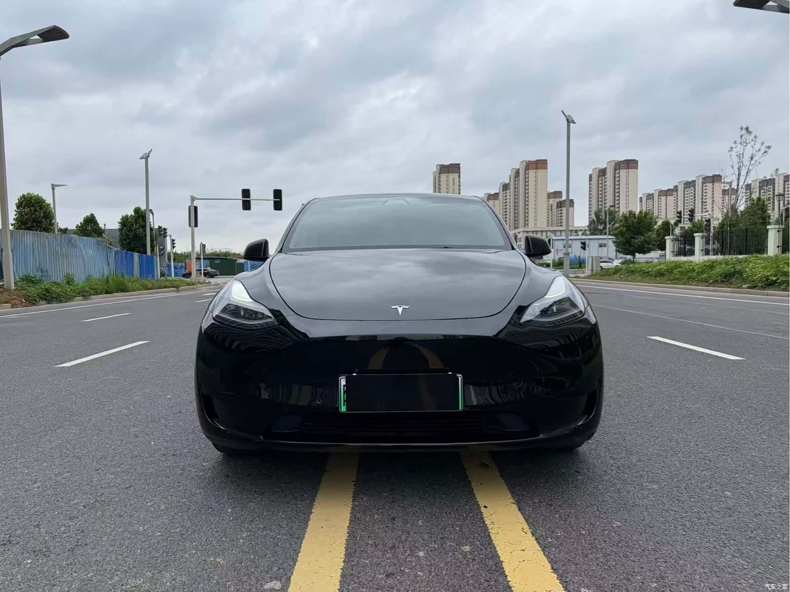 Tesla Model Y, 2023 2
