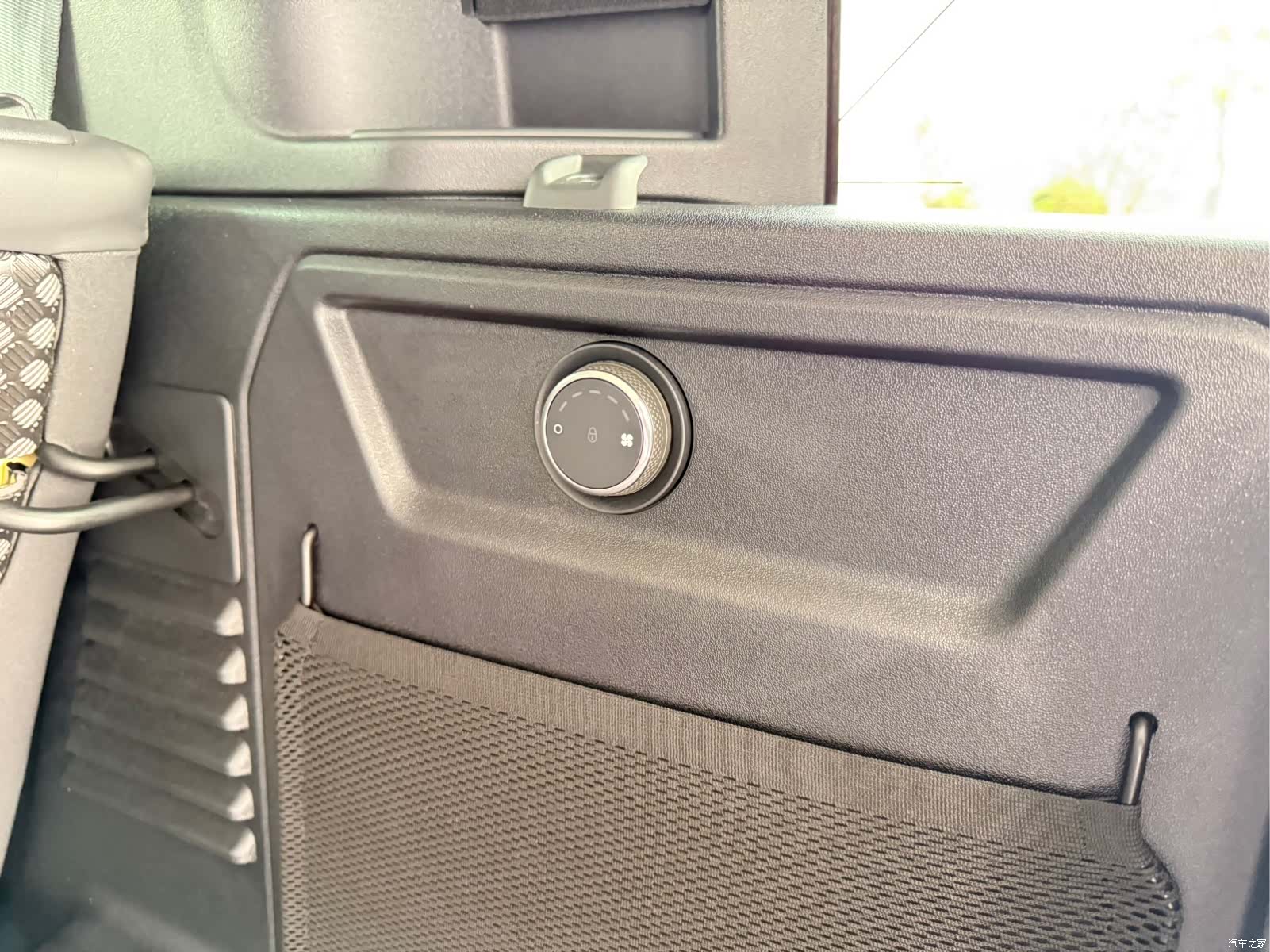Land Rover Defender, 2021 19