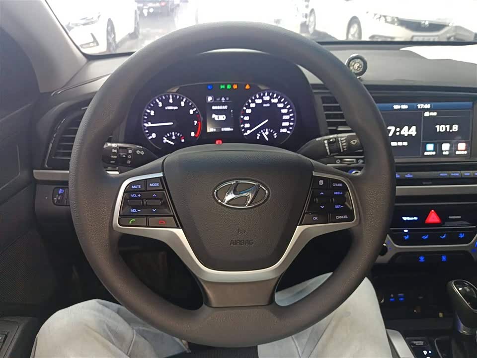 Hyundai Lead