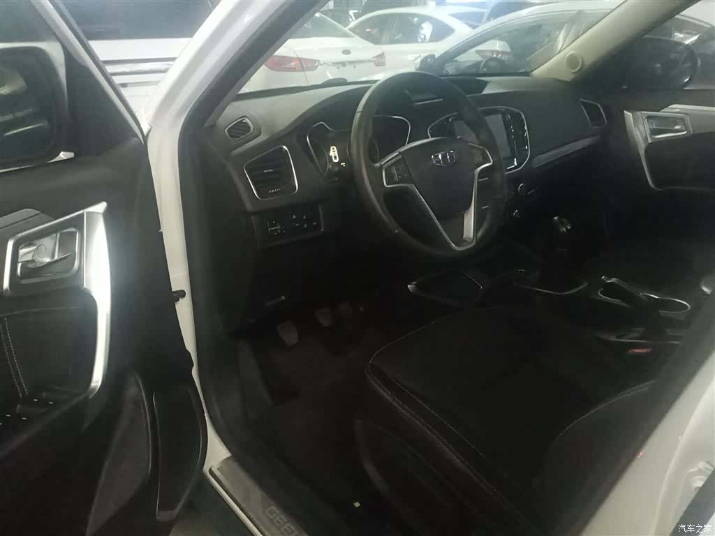 Geely X6, 2017 16