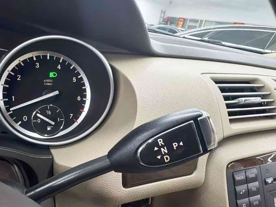 Mercedes-Benz R-class