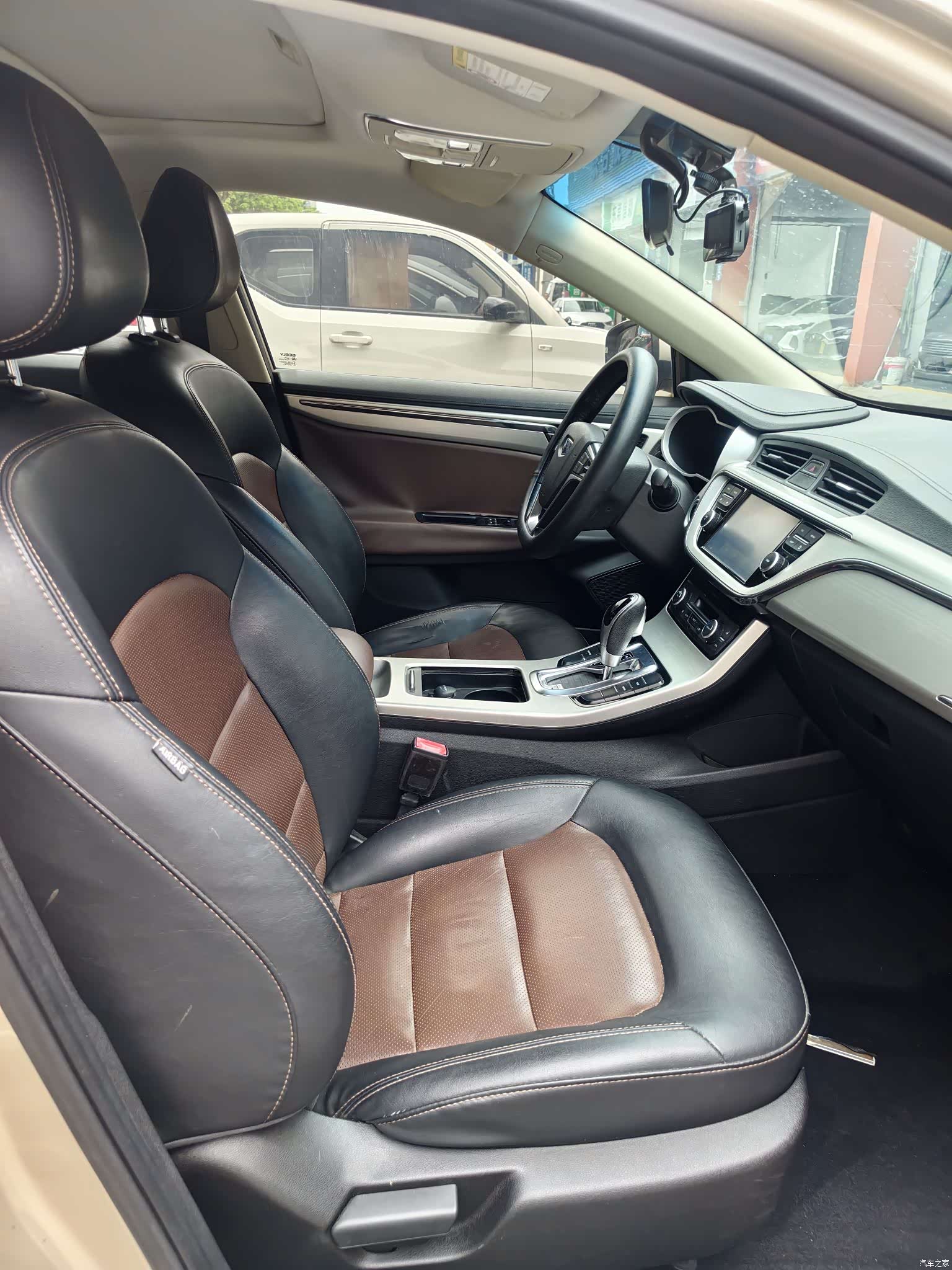 Geely Emgrand, 2017 6