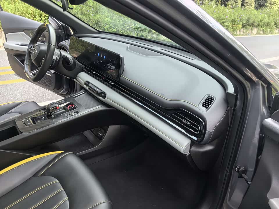 Trumpchi Shadow Leopard