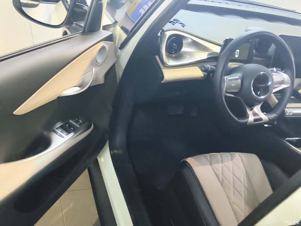 BYD Dolphin, 2023 16