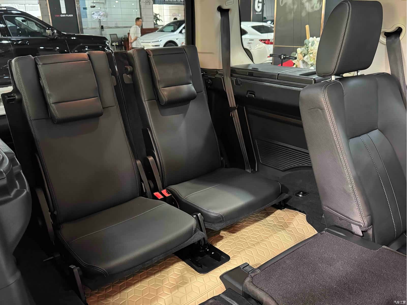 Land Rover Discovery, 2012 10