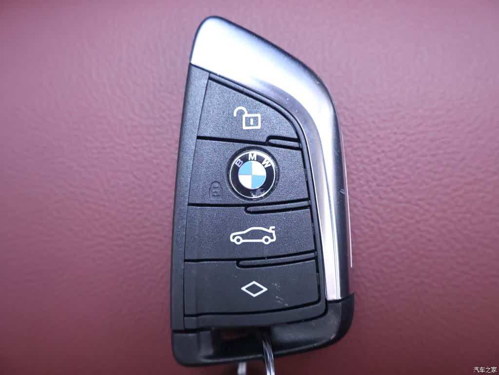 BMW X3, 2024 25