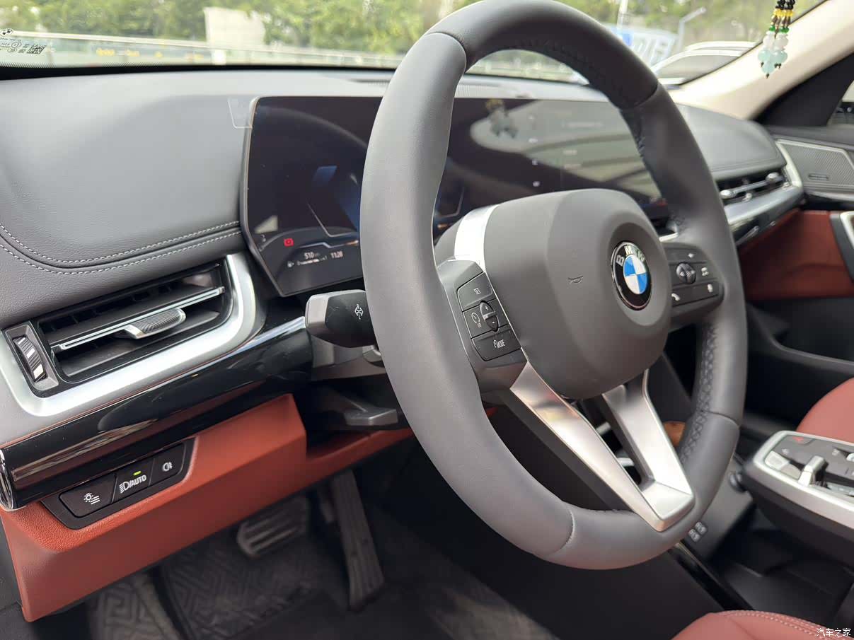BMW X1, 2025 6