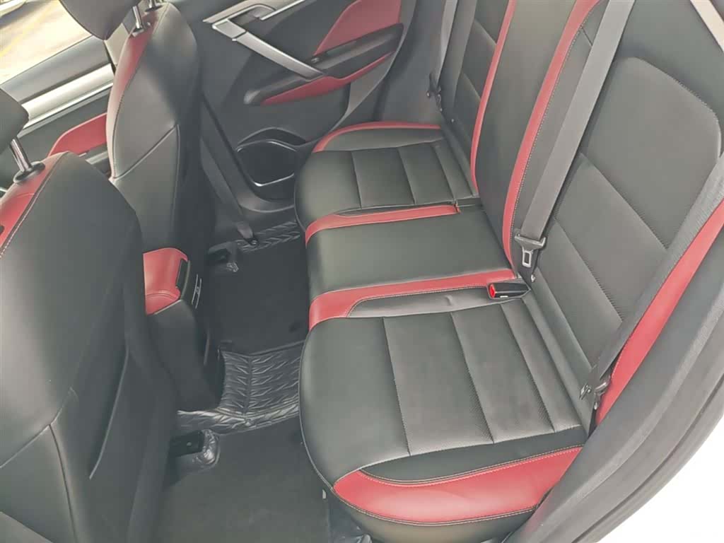 Geely Coolray, 2021 17