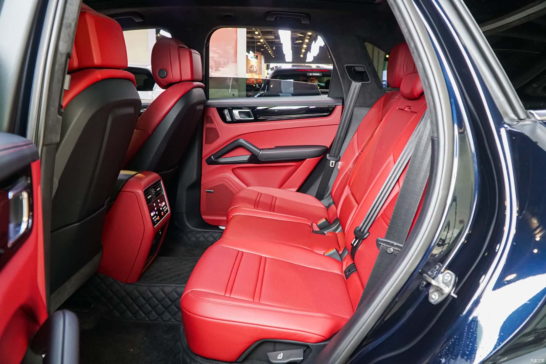 Porsche Cayenne, 2023 7