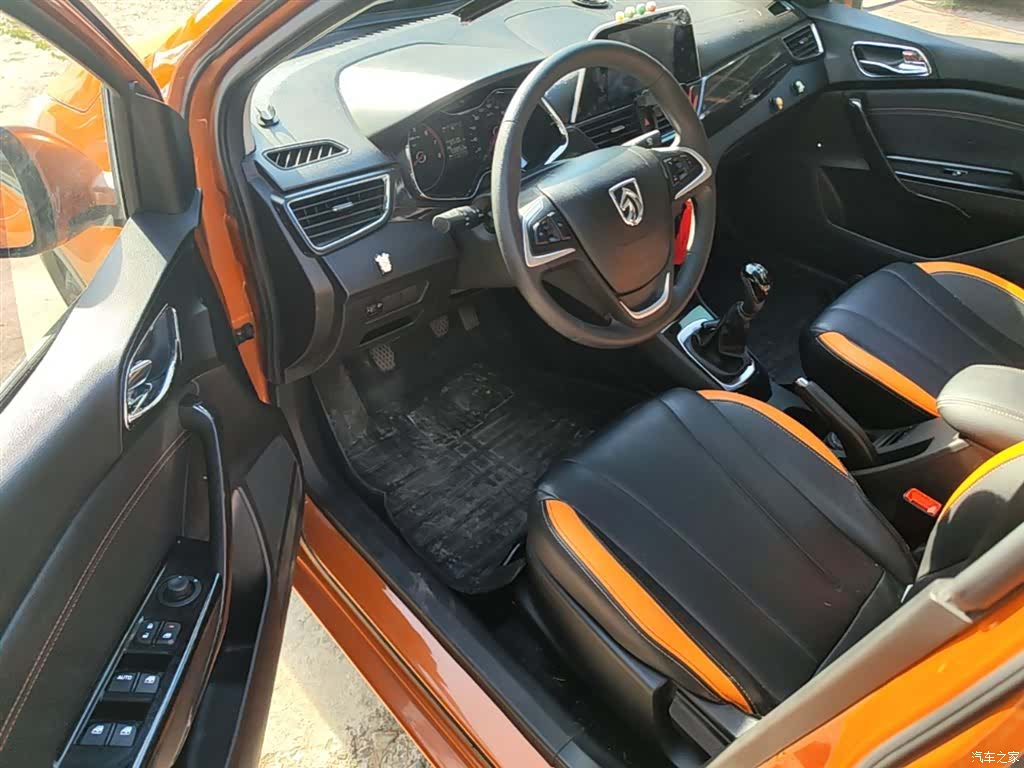 Wuling 310, 2017 16