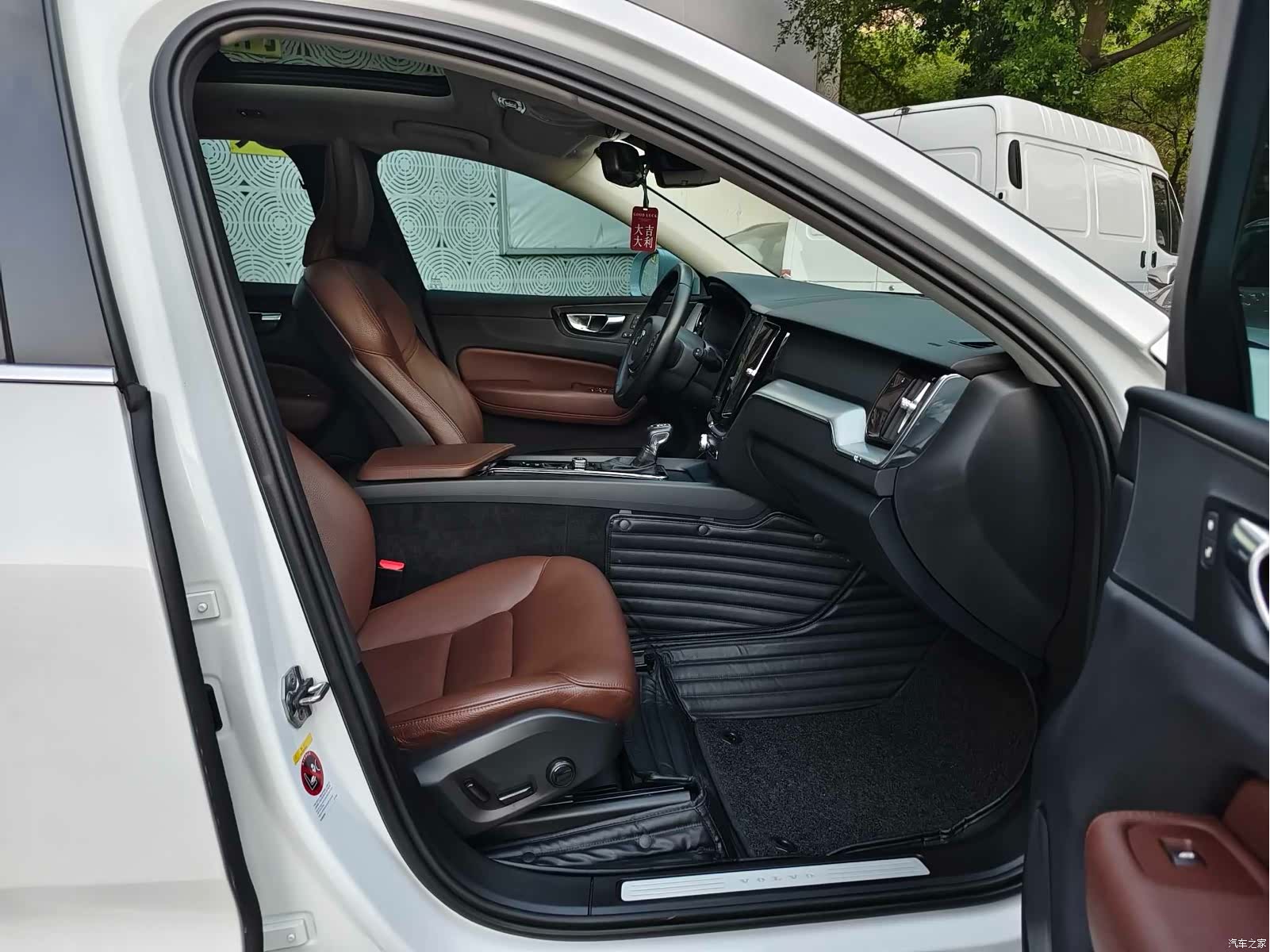 Volvo XC60, 2020 14